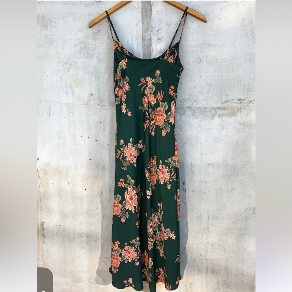 Ashlee Floral Slip Dress NWT - Picture 7 of 8